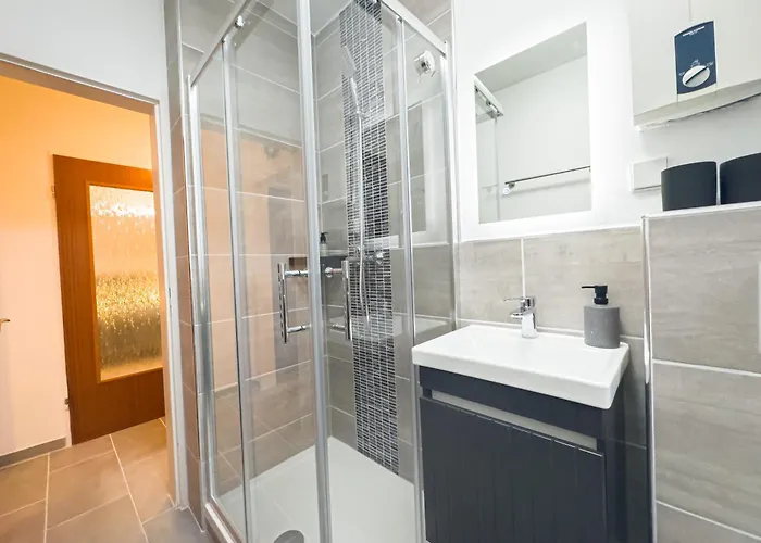 Modernes Mit Balkon&parkplatz, Wifi Apartment *