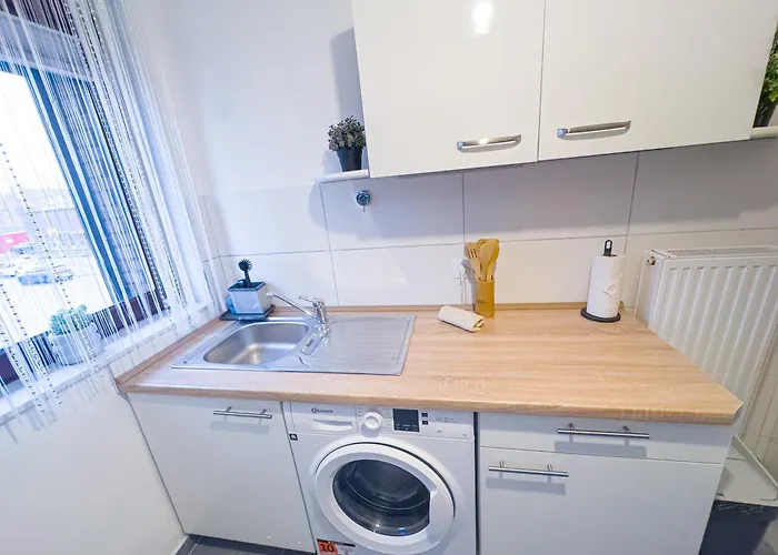 Modernes Mit Balkon&parkplatz, Wifi Apartment *