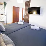 Moin - Privater Parkplatz & Balkon, Wifi Und Tv Apartman *