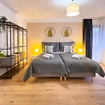 Moin - Privater Parkplatz & Balkon, Wifi Und Tv 브레멘