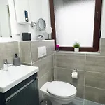 Moin - Privater Parkplatz & Balkon, Wifi Und Tv *