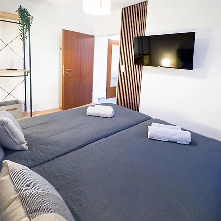 Moin Z#1- Privater Parkplatz & Balkon, Wifi Und Tv Apartment *