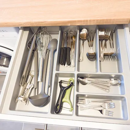 Lägenhet Modernes Mit Balkon & Parkplatz, Wifi