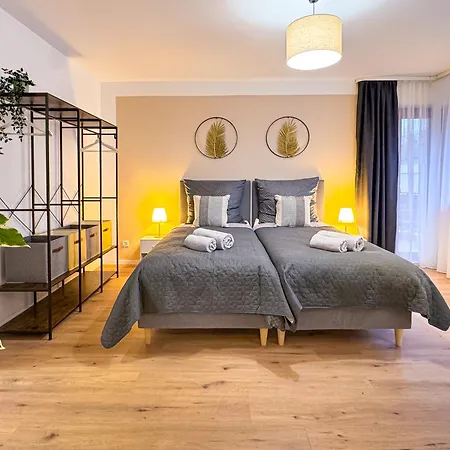 Modernes Mit Balkon & Parkplatz, Wifi Bremen