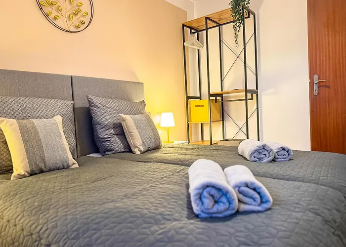 Moin - Privater Parkplatz & Balkon, Wifi Und Tv